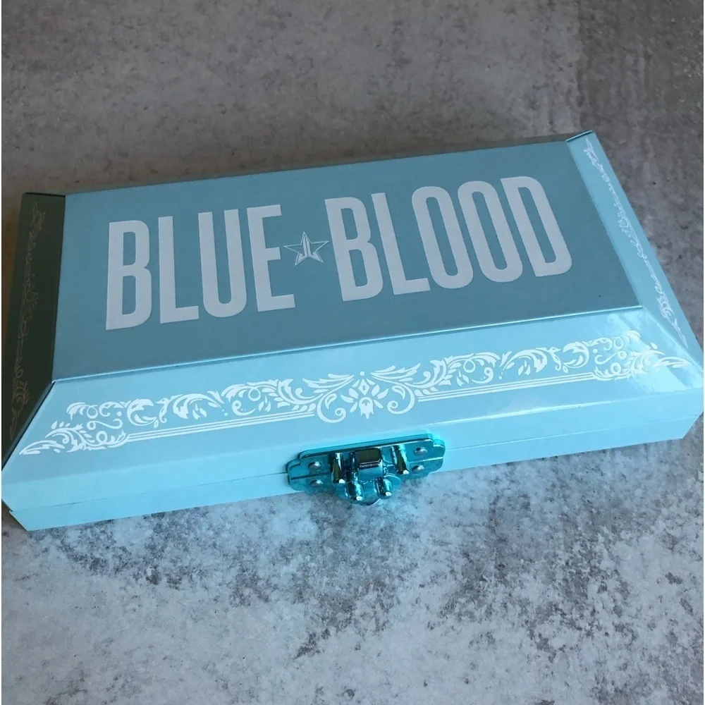 Jeffree Stars Blue Blood Eye Shadow Palette New